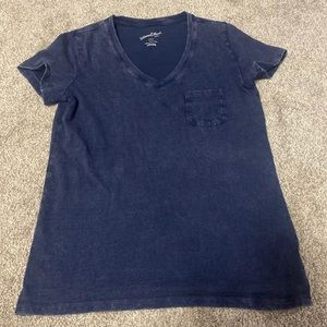 universal thread pocket tee